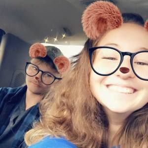 Meet your Posher, Desiree